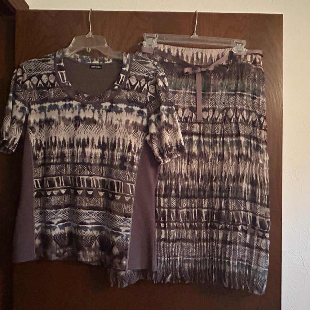Gerry Weber Multi-Colored Patterned Short Sleeve Top and Skirt